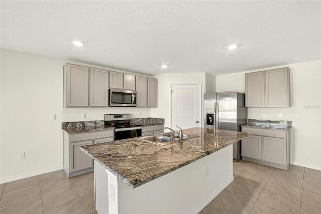 Building Photo - 3288 Silver Date Dr