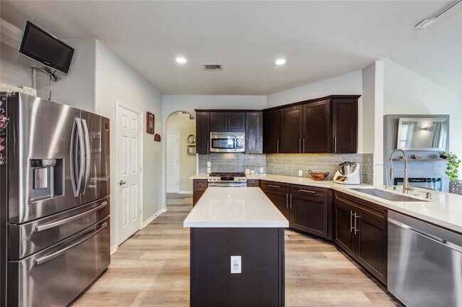 Building Photo - 26614 Becker Pines Ln