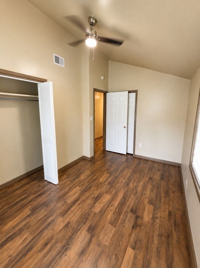 Building Photo - 5867 Althea Ave