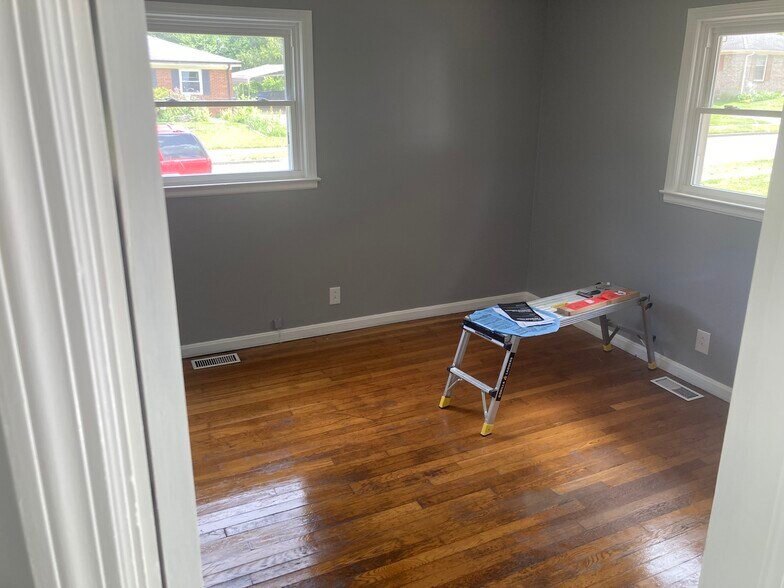 Building Photo - 2204 Winterberry Dr