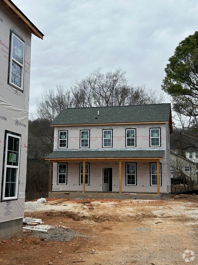 Building Photo - COMING SOON! - 3 Bedroom 2 Bathroom Home f...