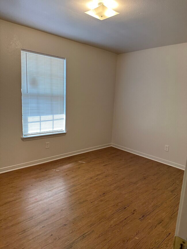 Building Photo - 1509 Dakota Trace