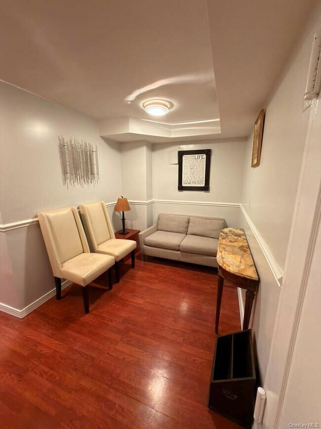 Building Photo - 155 W 68th St