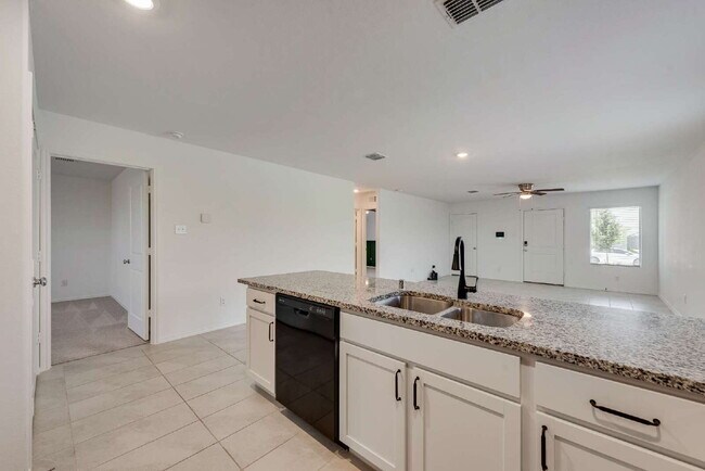 Building Photo - Charming 3-Bedroom Home with 2 Full Baths in Justin, TX – Cozy Living at Shale Creek
