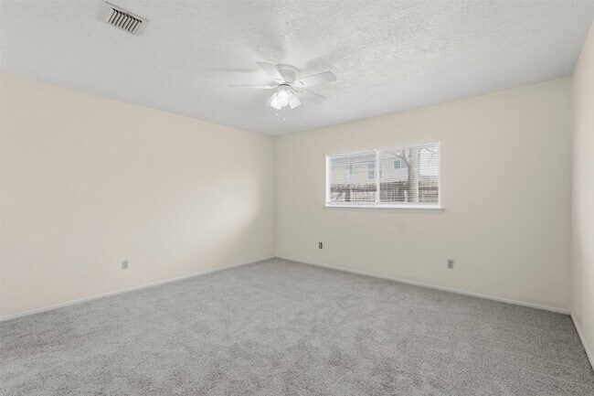 Building Photo - 1418 Crawley Ct