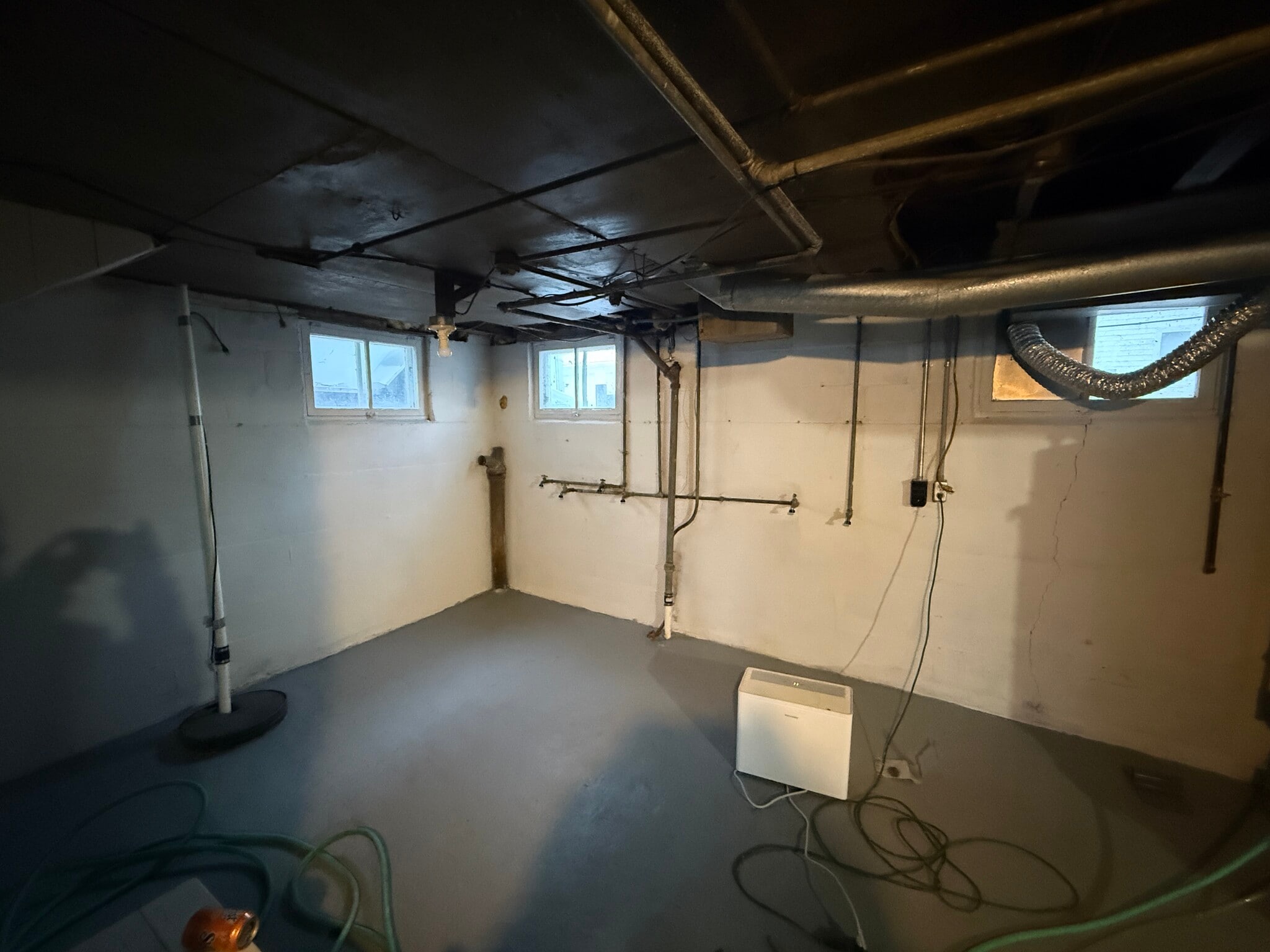 Building Photo - 818 N Van Buren St