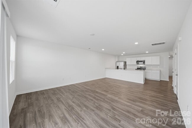 Building Photo - 1921 Tranquility Cir