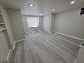 Building Photo - 84 Ackerman Ave