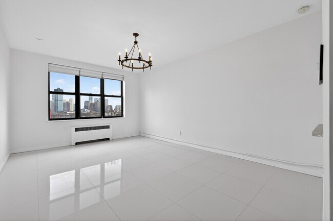 Building Photo - 104 Palisade Ave