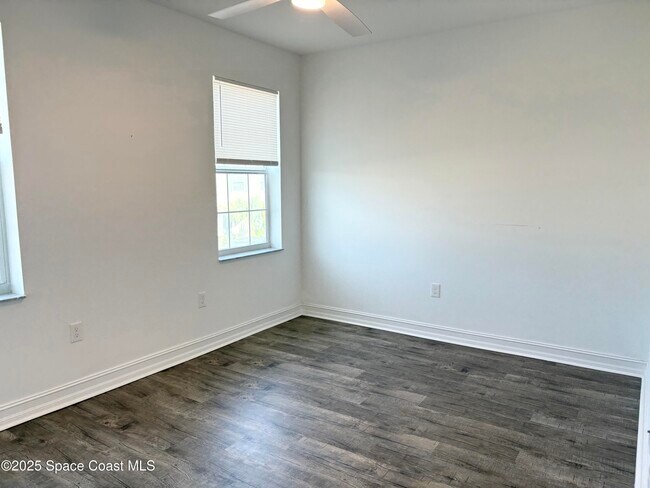 Building Photo - 1455 Isabella Dr