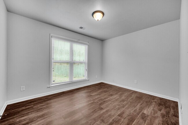 Building Photo - 6909 2nd Ave S