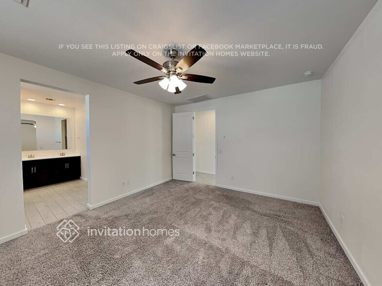 Building Photo - 17660 W Fetlock Trl