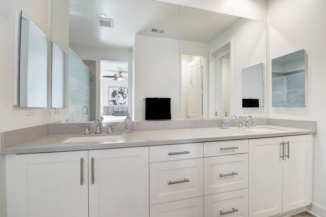 Building Photo - 3251 Crecida Way