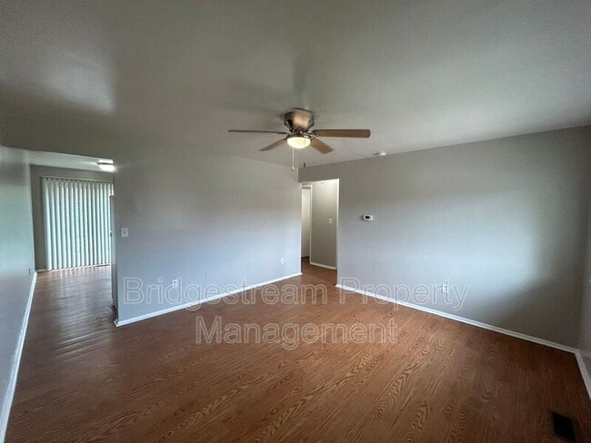 Building Photo - 4952 Leeper St