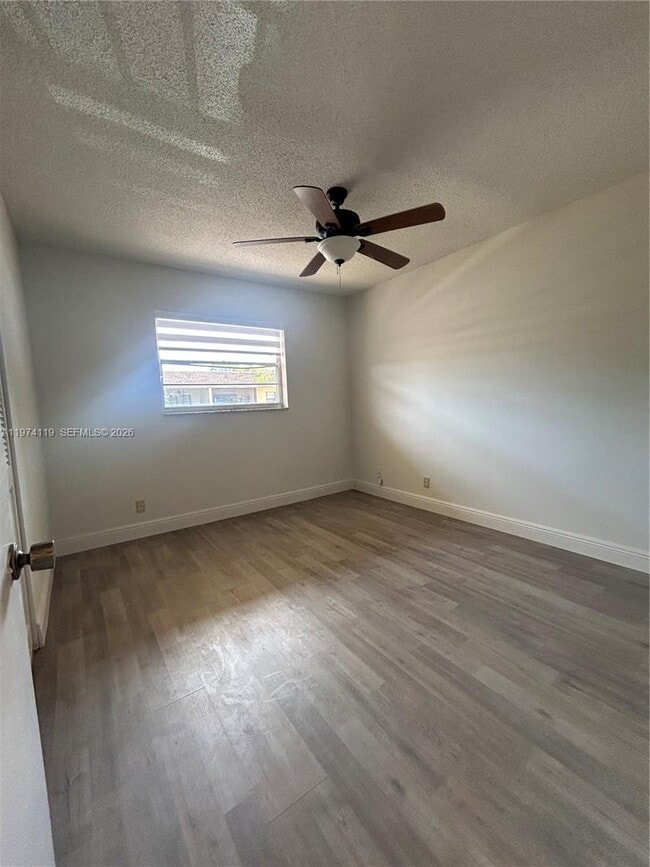 Building Photo - 301 Cambridge Rd