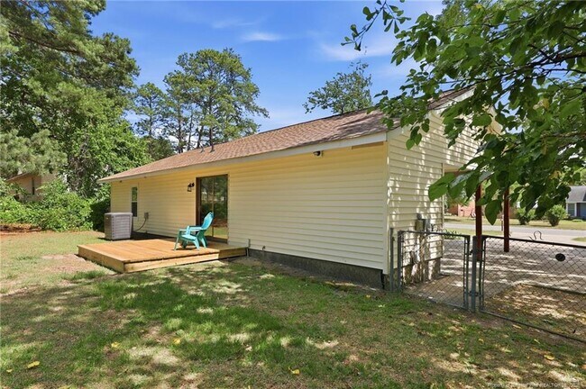 Building Photo - 6791 Seaford Dr