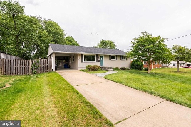 Building Photo - 3817 Ren Rd