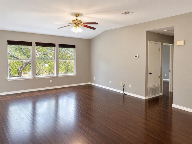 Building Photo - 2813 Cortez Dr