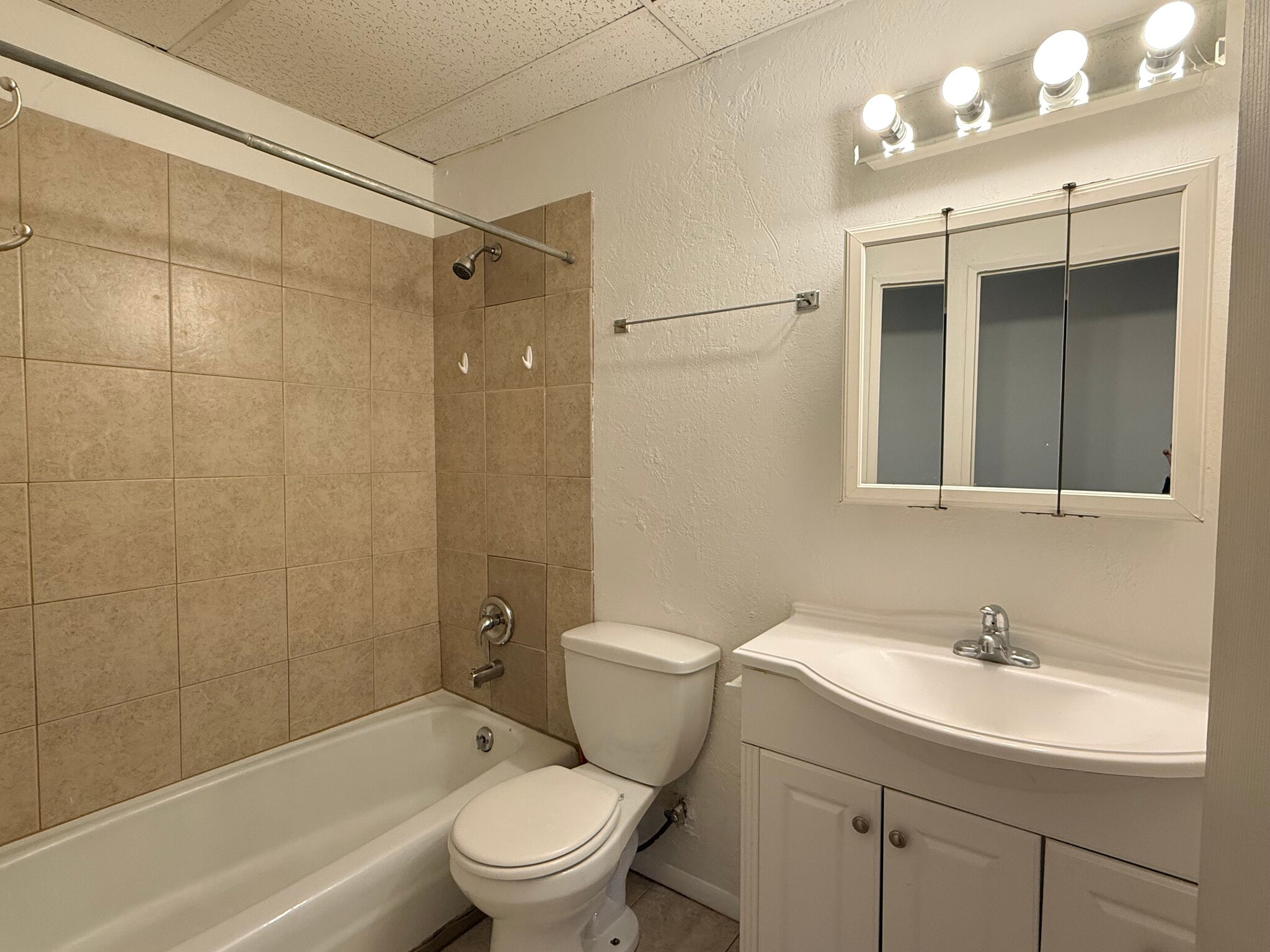 Building Photo - 547 E 2700 S