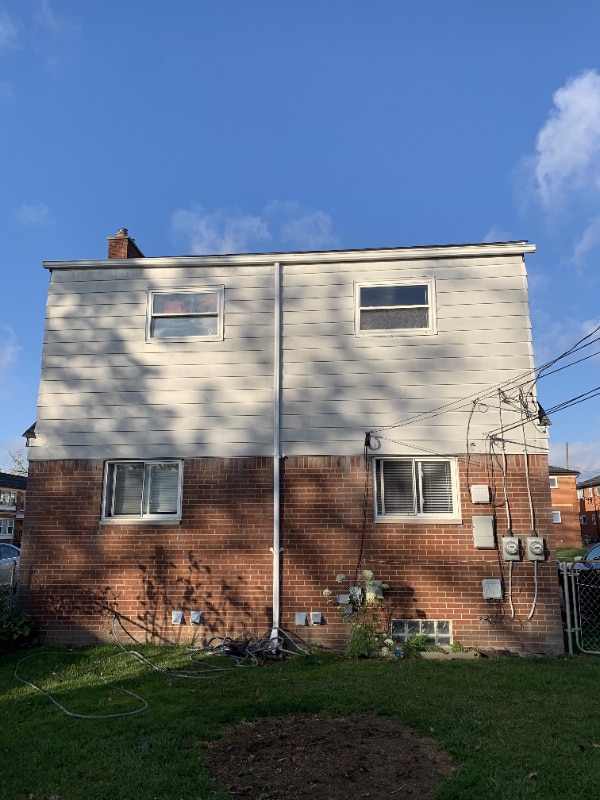Building Photo - 26280 Pinehurst St