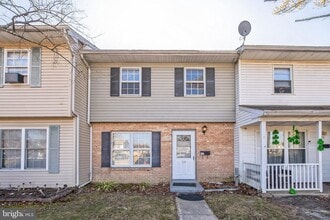 Building Photo - 29 Maureen Ct