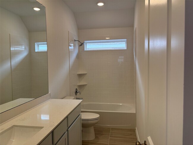 Building Photo - 6307 Serenity View Ln