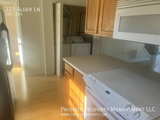 Building Photo - 123 Alger Ln