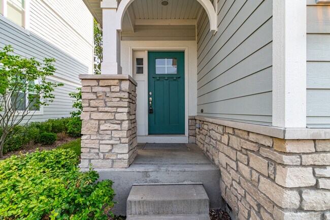 Building Photo - 142 Easton Ct