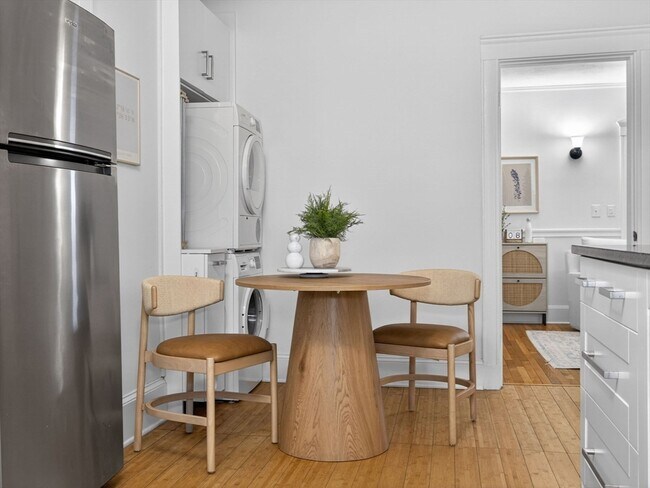 Building Photo - 159 South St