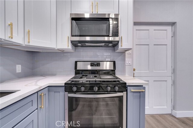 Building Photo - 1116 W Balboa Blvd