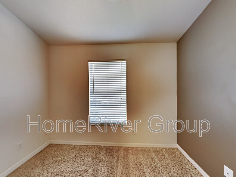 Building Photo - 1224 Charlesworth Dr