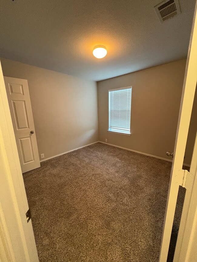 Building Photo - 4113 Macy Ln