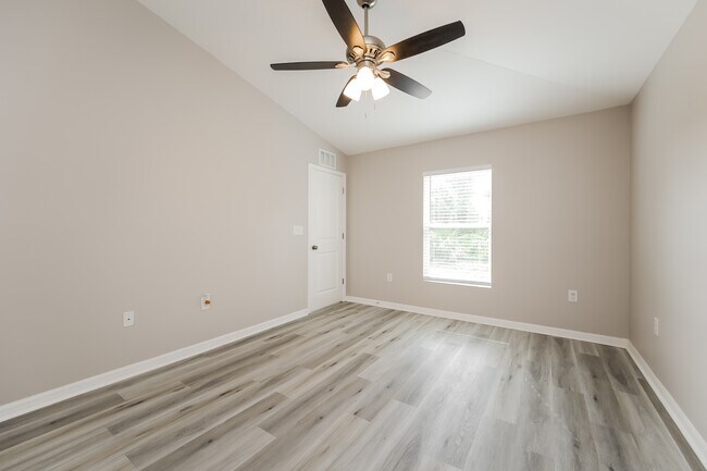 Building Photo - 9010 Aegean Cir