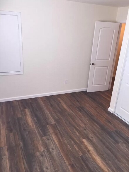 Building Photo - 1812 N Tracy Blvd