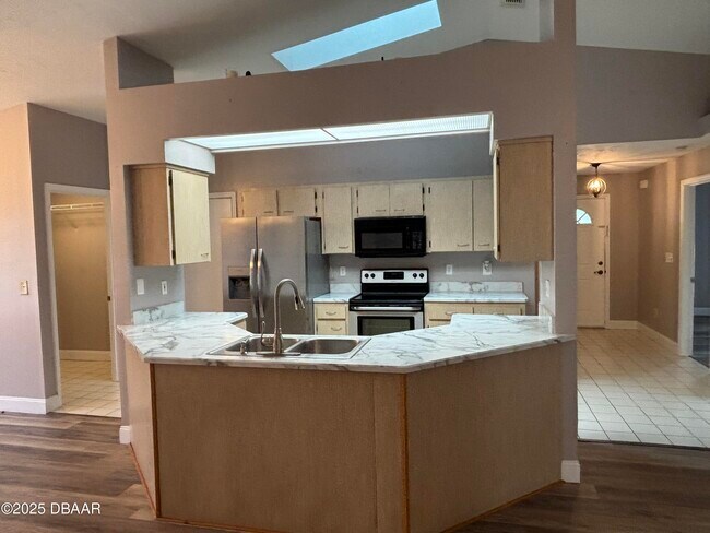 Building Photo - 5426 Landis Ave