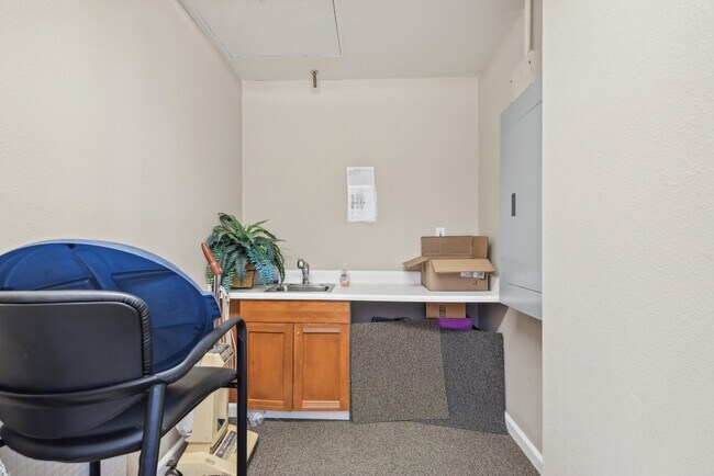 Building Photo - 30 E Julian St
