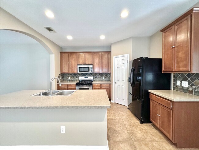 Building Photo - 6303 Tolstin Lakes Ln