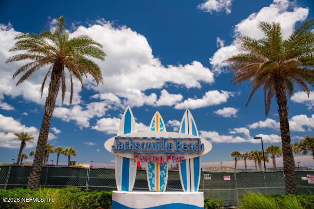 Building Photo - 1701 The Greens Way