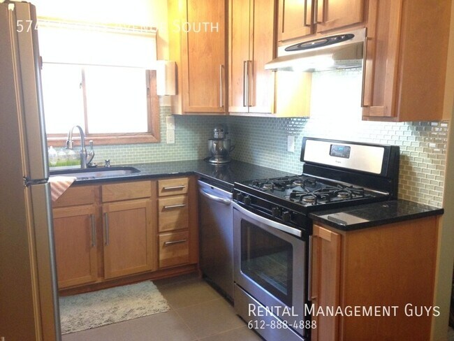 Building Photo - 5741 Xerxes Ave S