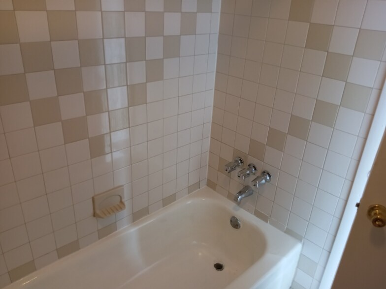 Building Photo - 1442 Wharton St