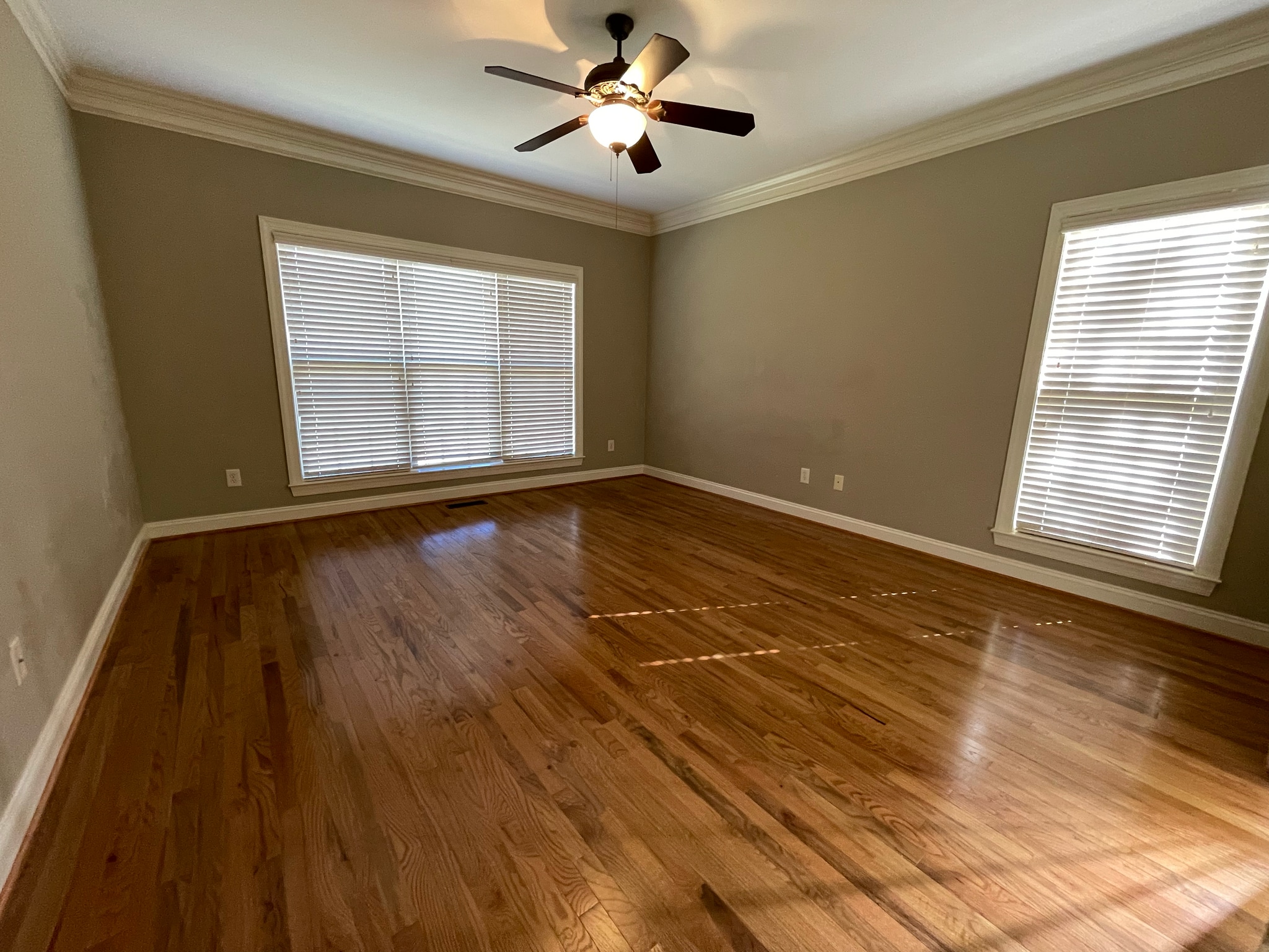 Building Photo - 545 Legacy Dr