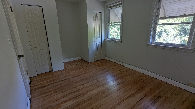 Building Photo - 2920 Benson Ave