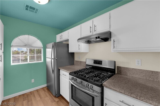 Building Photo - 6836 W Elm Creek Dr