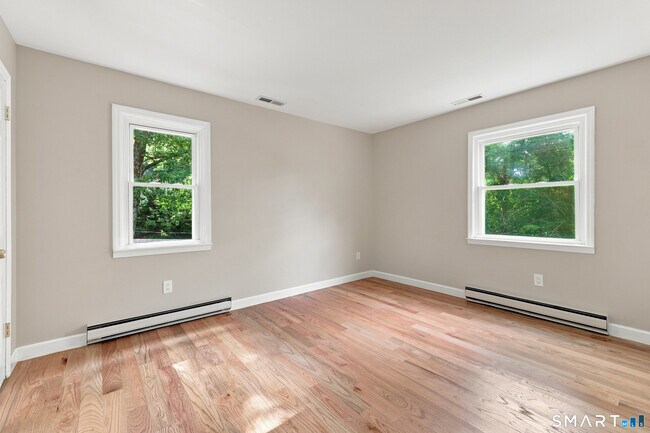 Building Photo - 115 Forty Acre Mountain Rd
