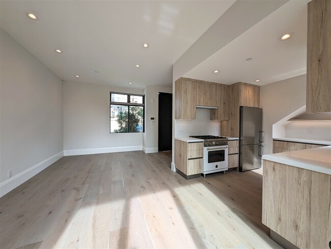 Building Photo - 2709 23rd St