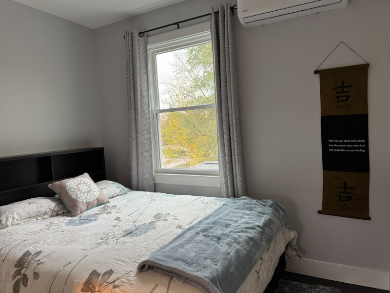 Building Photo - 3526 Lake St