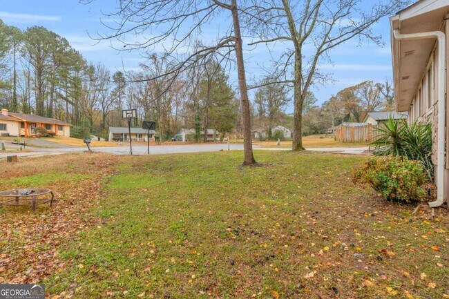 Building Photo - 3368 Lincolndale Ct