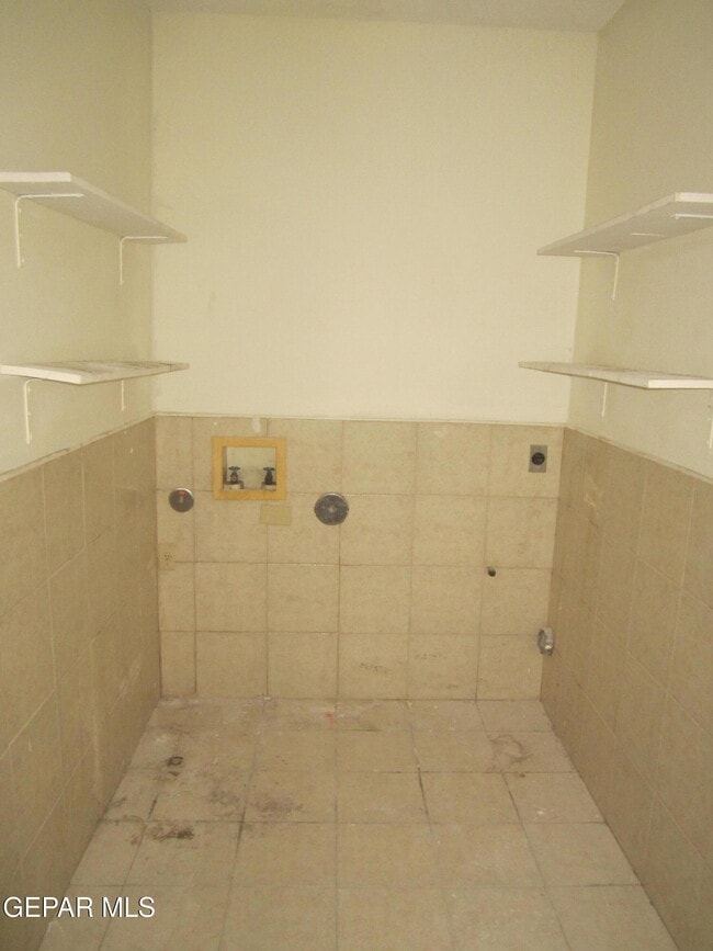 Building Photo - 538 Olmeca Dr