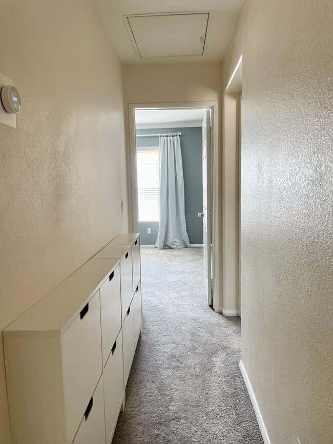 Building Photo - Contemporary Condo in Mission Valley