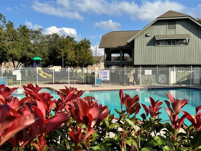 Building Photo - 2041 Winrock Blvd